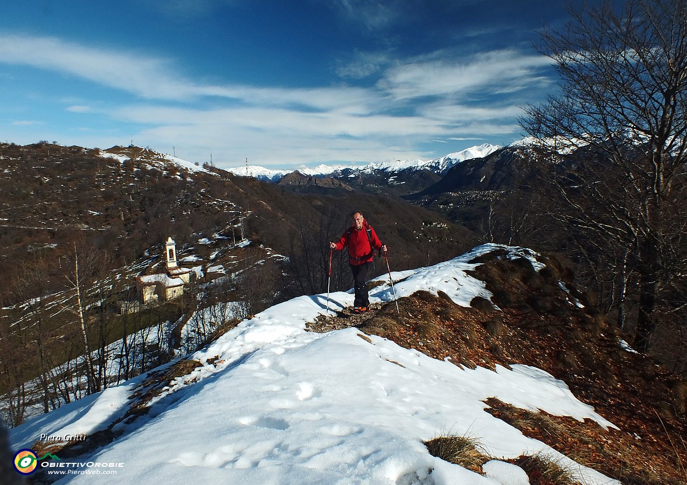 17 Ripida salita con neve sul sentiero.JPG